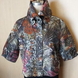 Samuel Dong Puff Short-Sleeve Floral Bomber Jacket in Multi-Color.  Size Medium